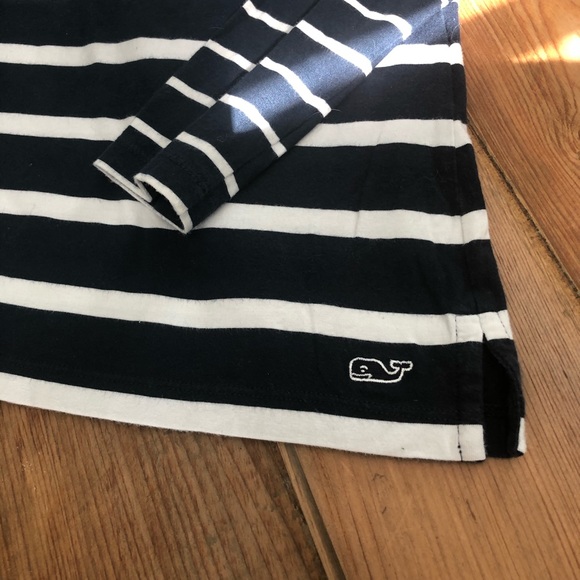 Vineyard Vines Navy Striped T size XS - Picture 2 of 5